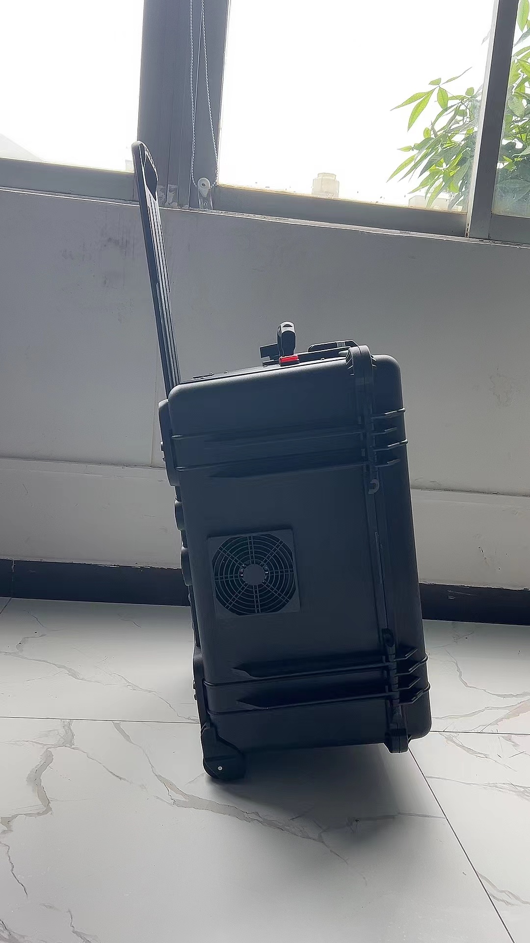 城口手拉箱型移动通信干扰器